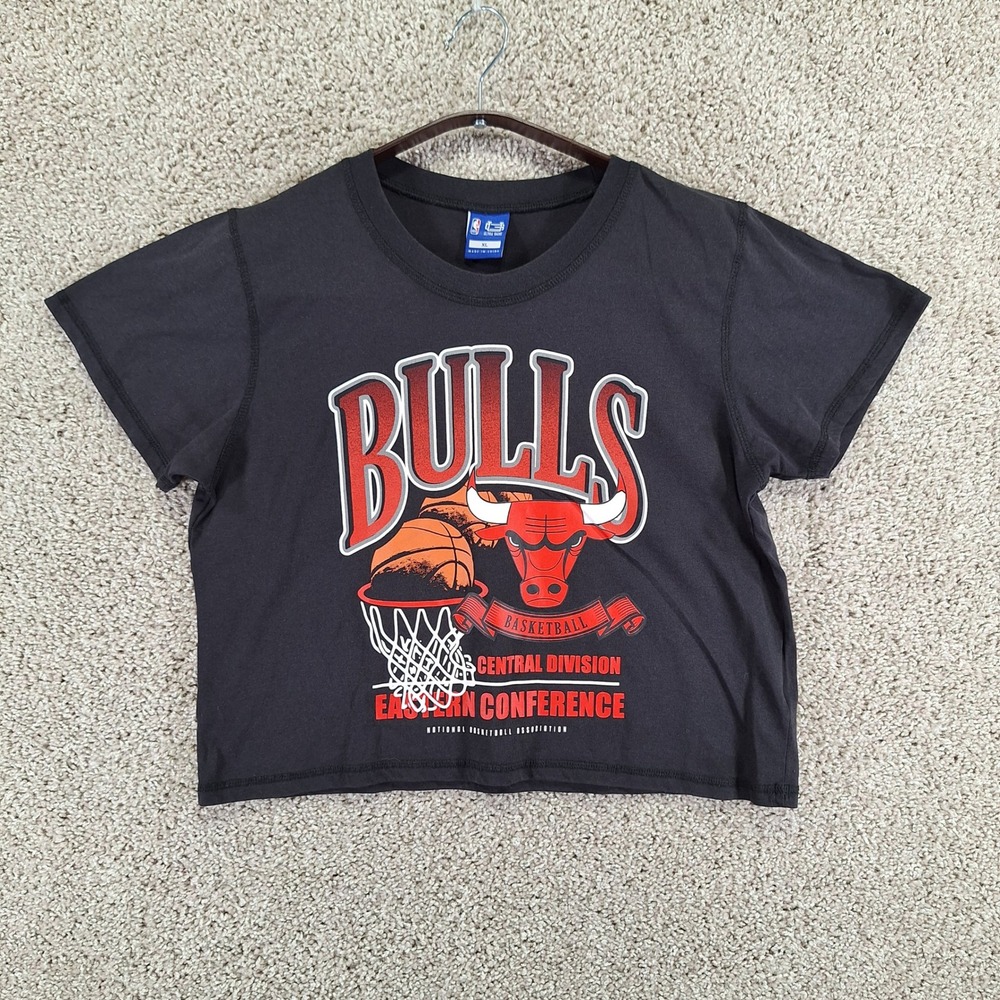NBA Ultra Game T-Shirt Women‎ XL Black Chicago Bulls Eastern Conference Cropped